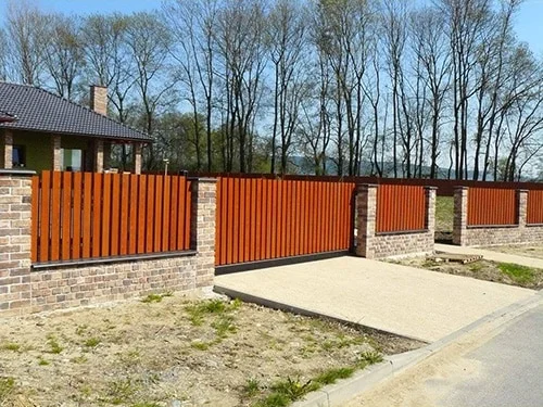 Drevená brána